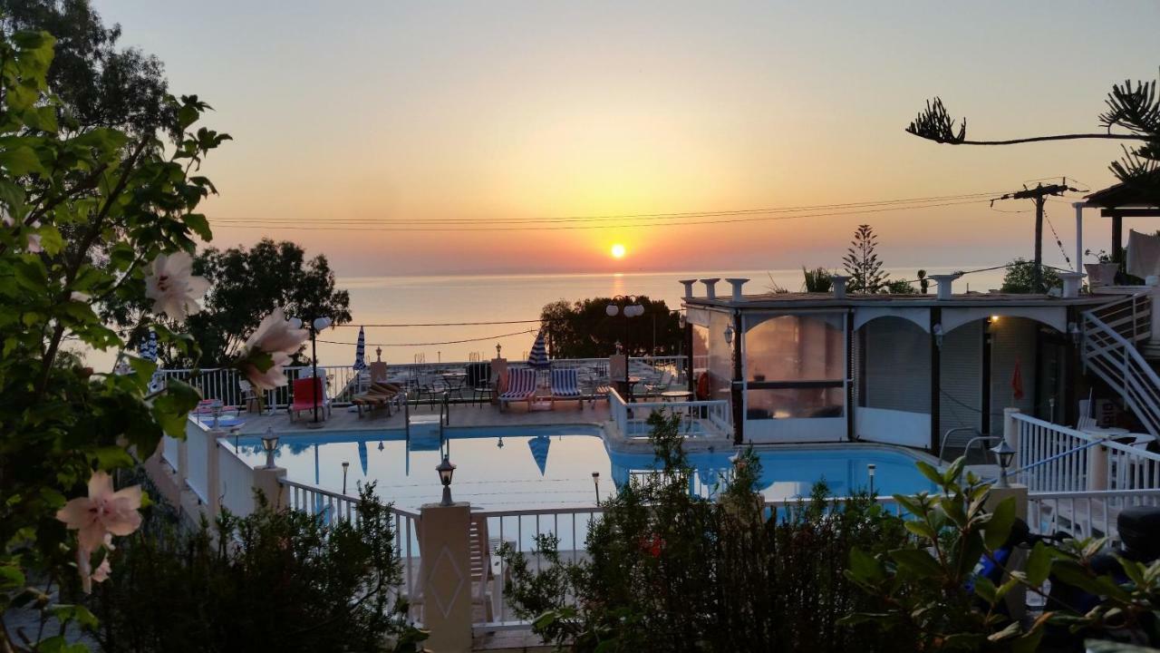 Noula Studio Aparthotel Argassi Esterno foto